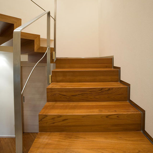 SCALE IN LEGNO